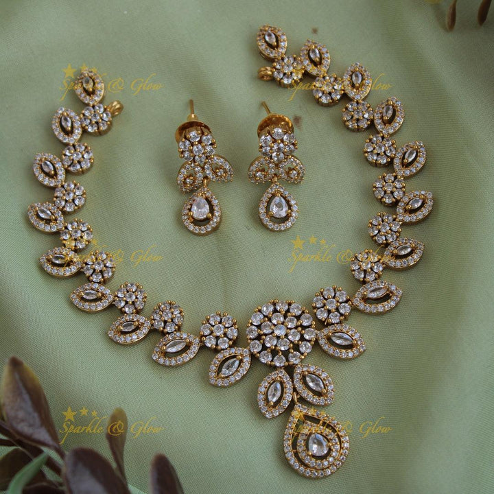 Stunning floral and leaflet design AD short necklace - Sparkle and Glow