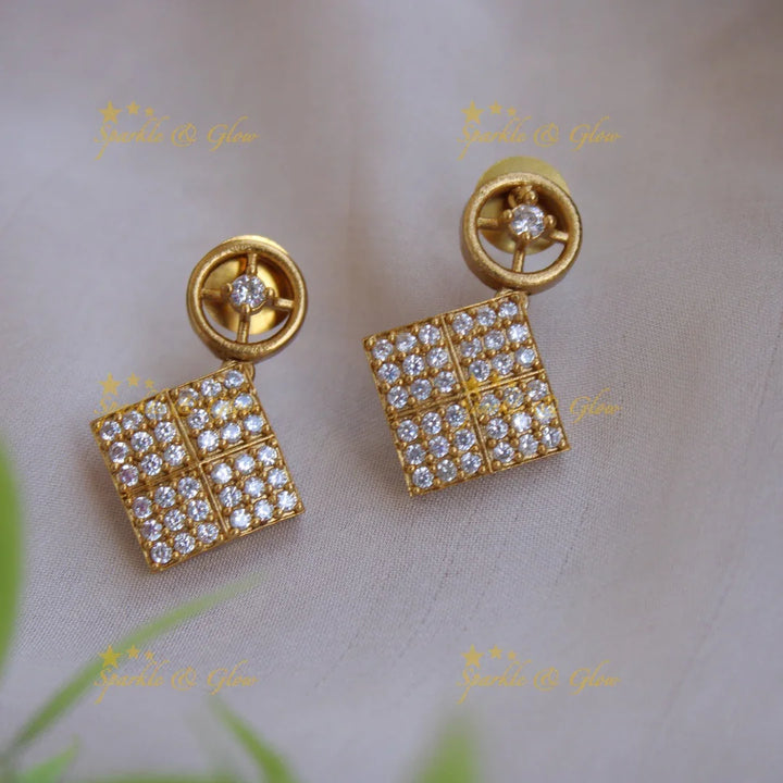 Statement Diamond design AD short necklace - Sparkle and Glow