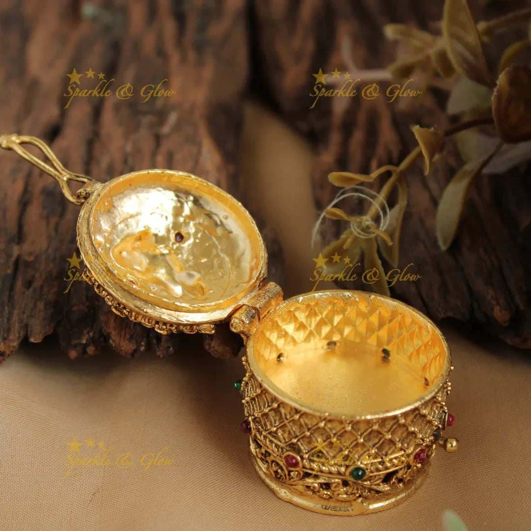 Gold alike Ganesha idol Kumkum box - Sparkle and Glow