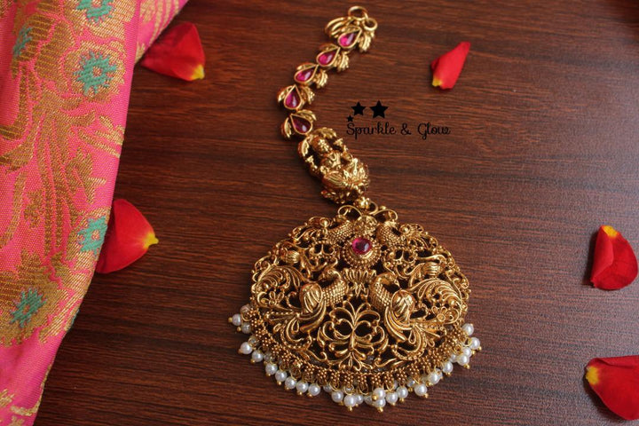 Peacock kemp stones single line maang tikka - Sparkle and Glow