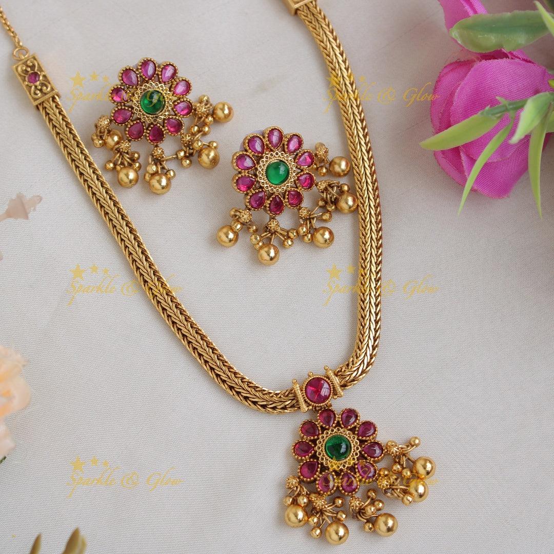 Elegant Floral Kemp stone pendent with chain with gold beads - Sparkle and Glow