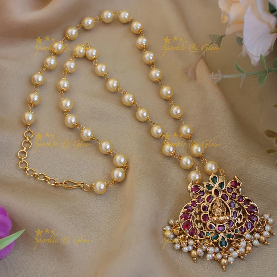Stunnig kemp stone Lakshmi pendent pearl chain - Sparkle and Glow