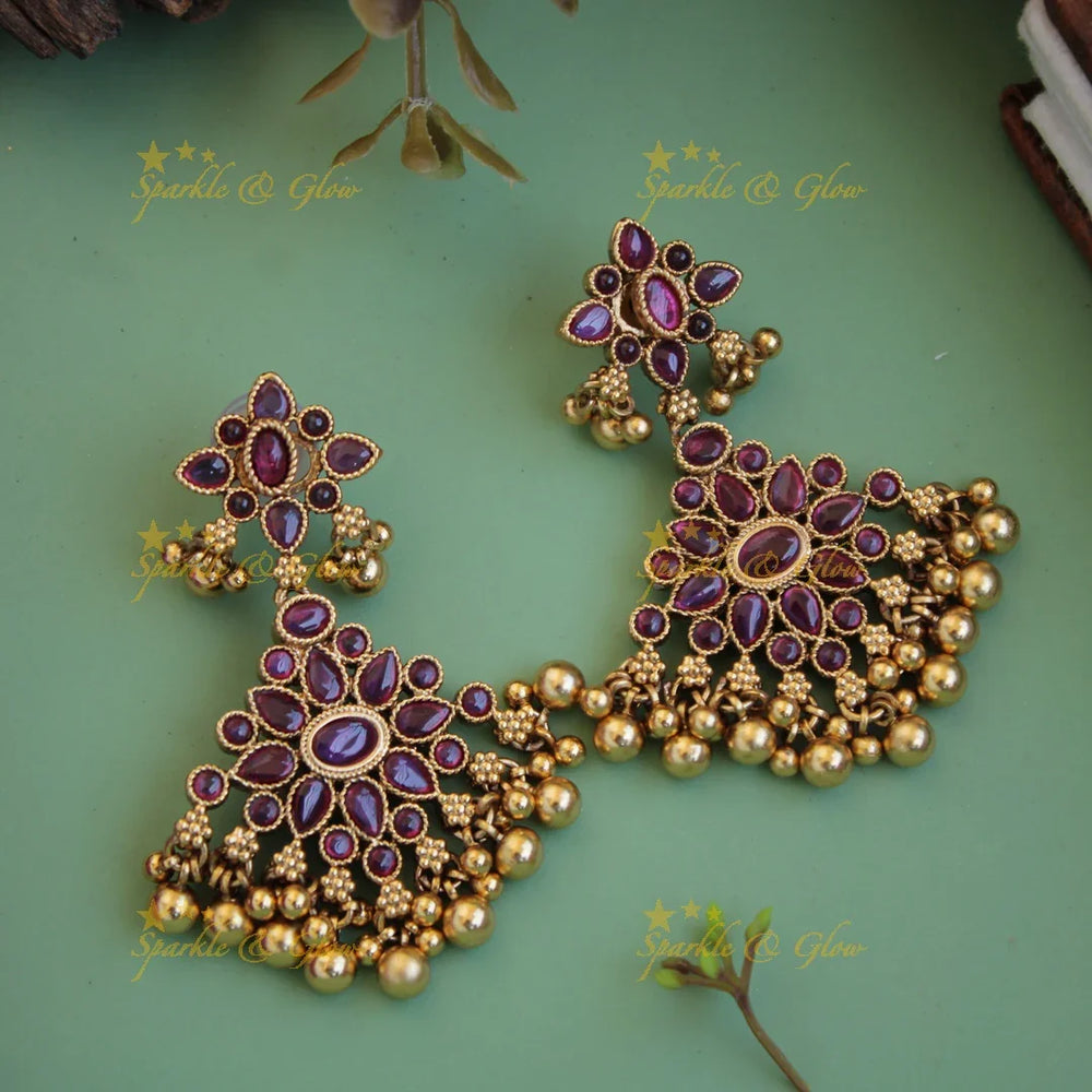 Gorgeous floral kemp stone reversible balis with gold beads - Sparkle and Glow