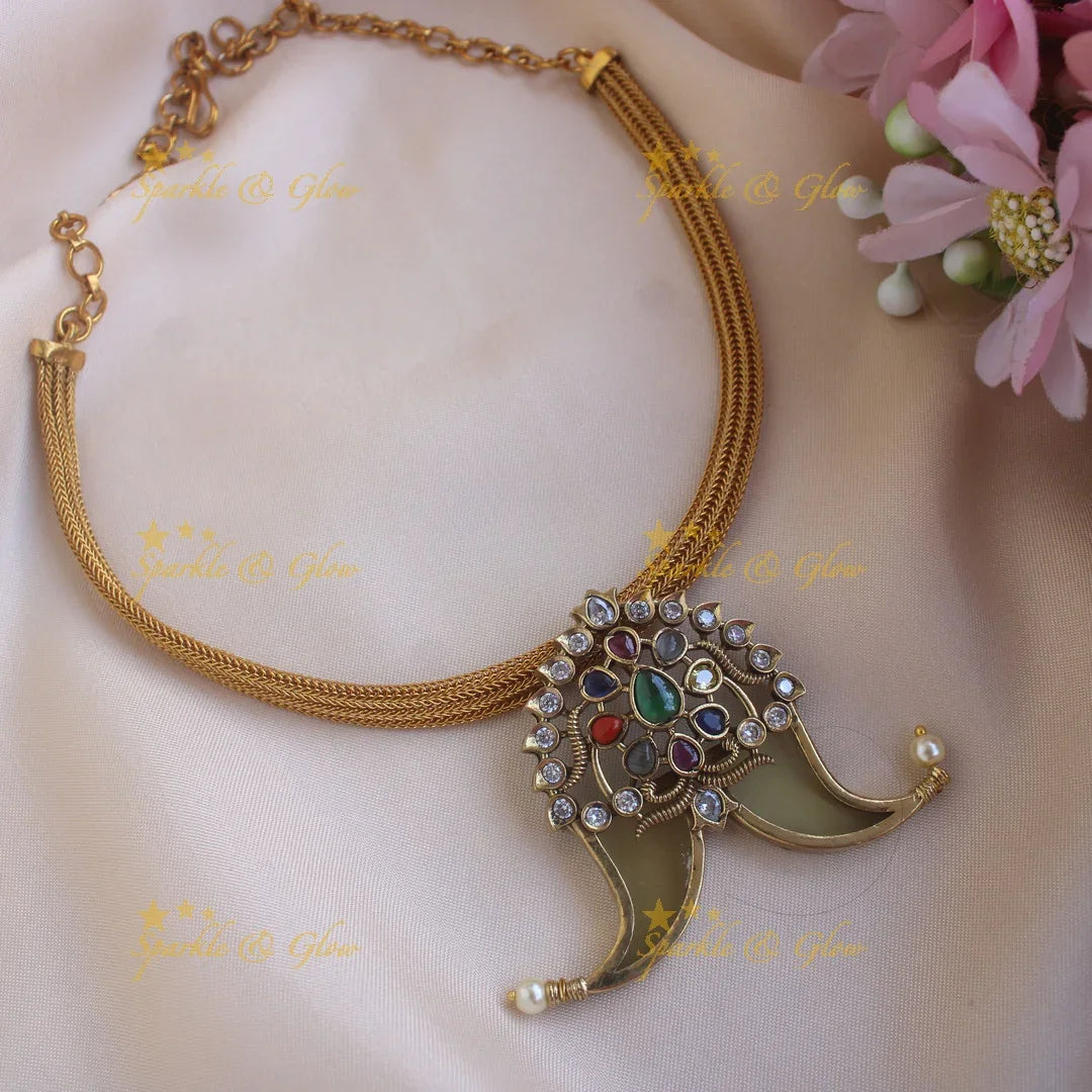 Traditional Floral Navarathna Puliguru Pendant choker- Navarathna - Sparkle and Glow