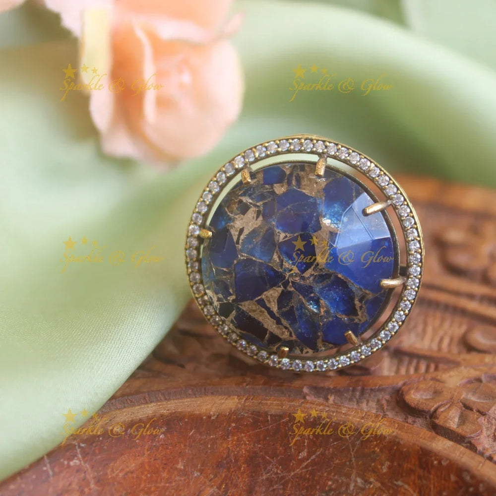 Beautiful Victorian AD Cristal finger ring - Sparkle and Glow