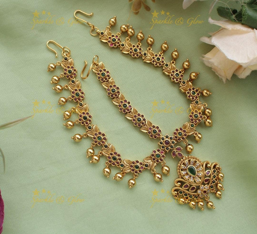 Beautiful Kemp Floral Bridal Tikka with Gold beads - Sparkle and Glow