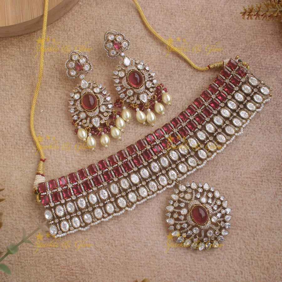 Elegant Floral pendant victorian AD choker - green - Sparkle and Glow