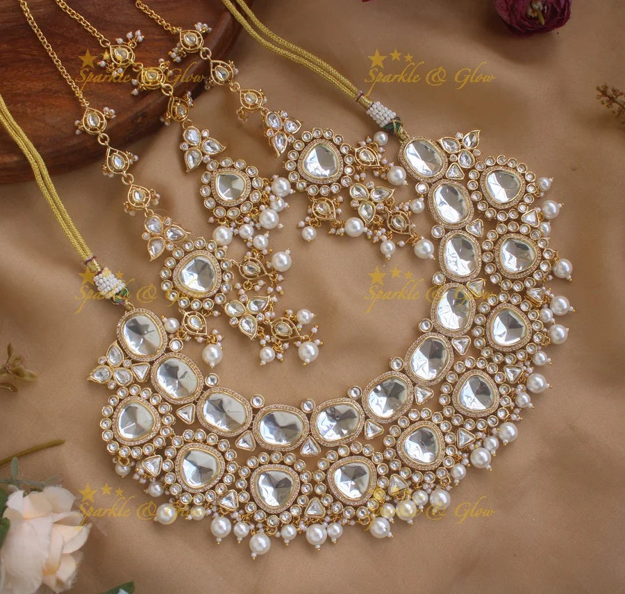 Elegant Kundan Stone Floral design Victorian AD Necklace with Maang Tikka - Sparkle and Glow
