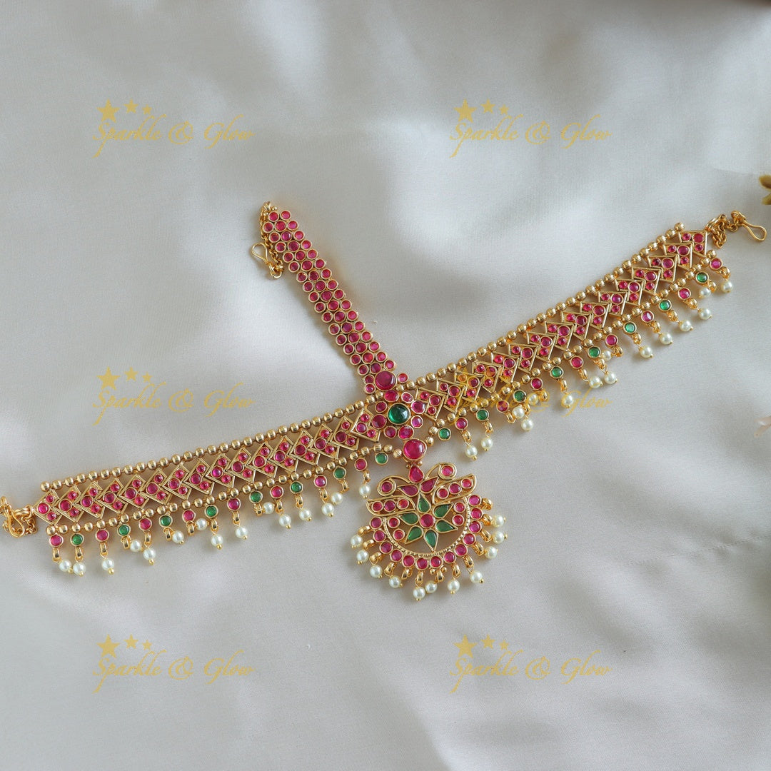 Beautiful Kemp Floral Maangtikka with pearl beads