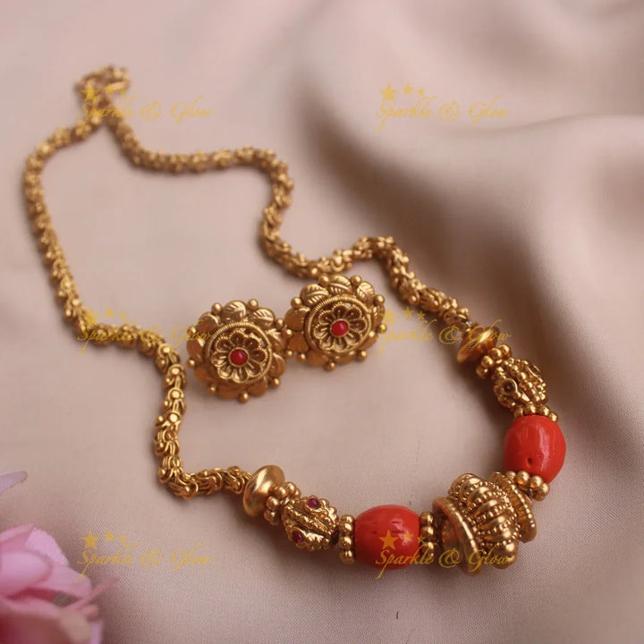 Beautiful Floral design Coral and gold beaded short necklace - Sparkle and Glow