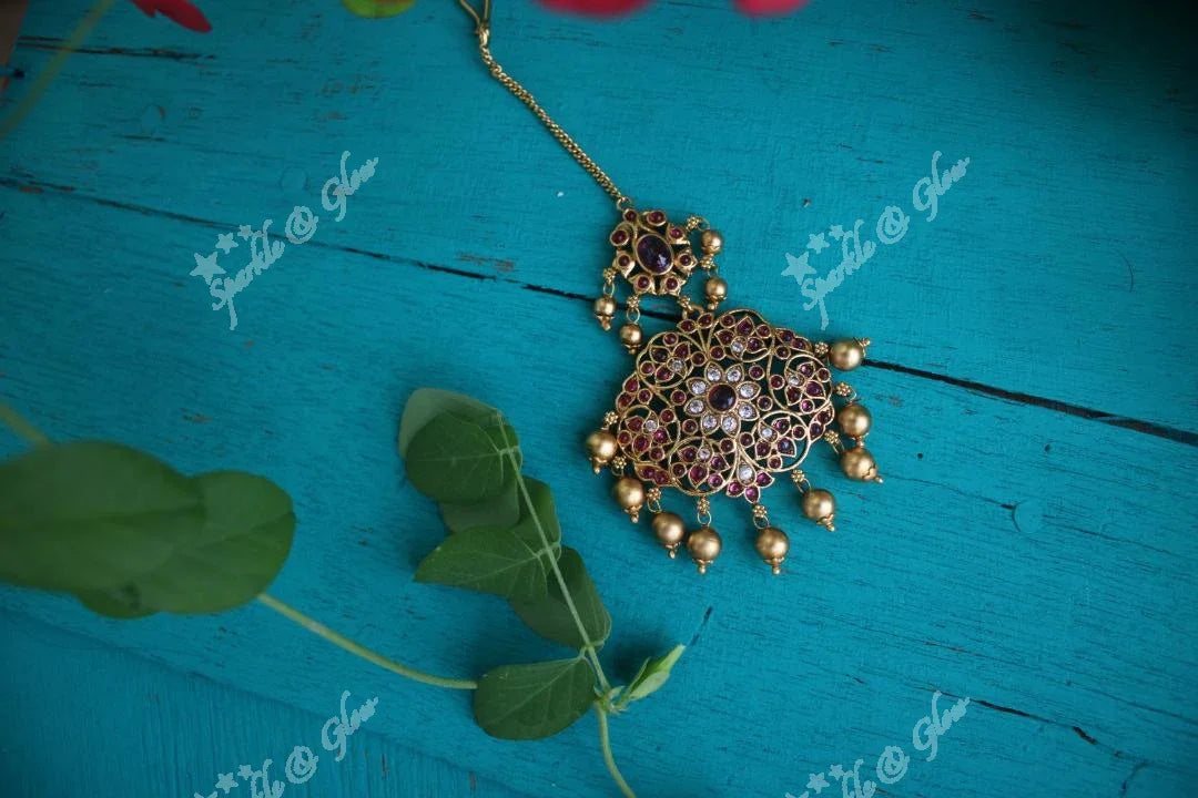 Kemp stones non idol single line maang tikka - Multi - Sparkle and Glow