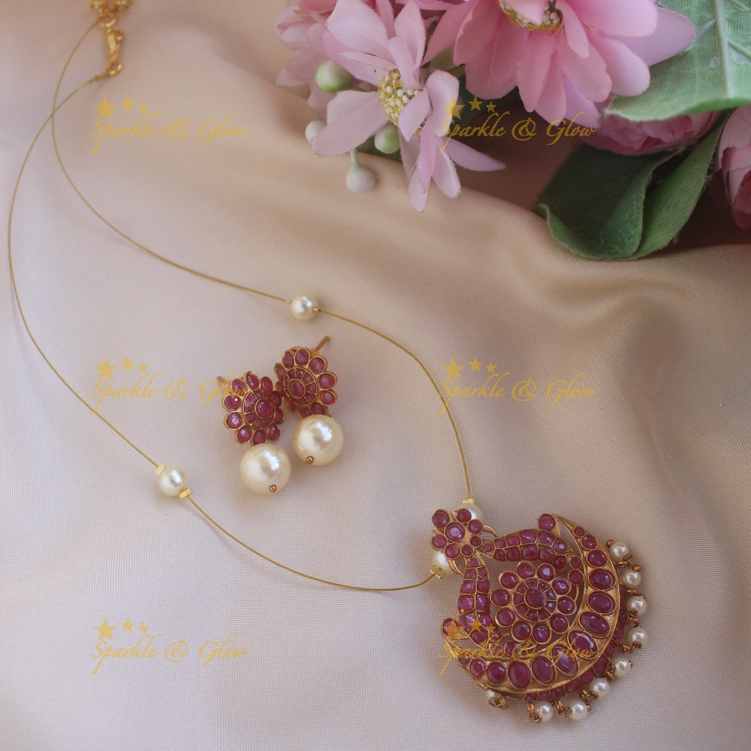 Elegant Half moon floral design Kemp invisible necklace