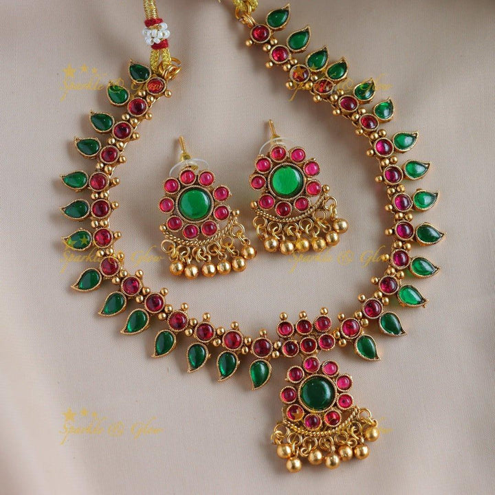 Elegant Floral mango design kemp stone short necklace with gold beads - Sparkle and Glow