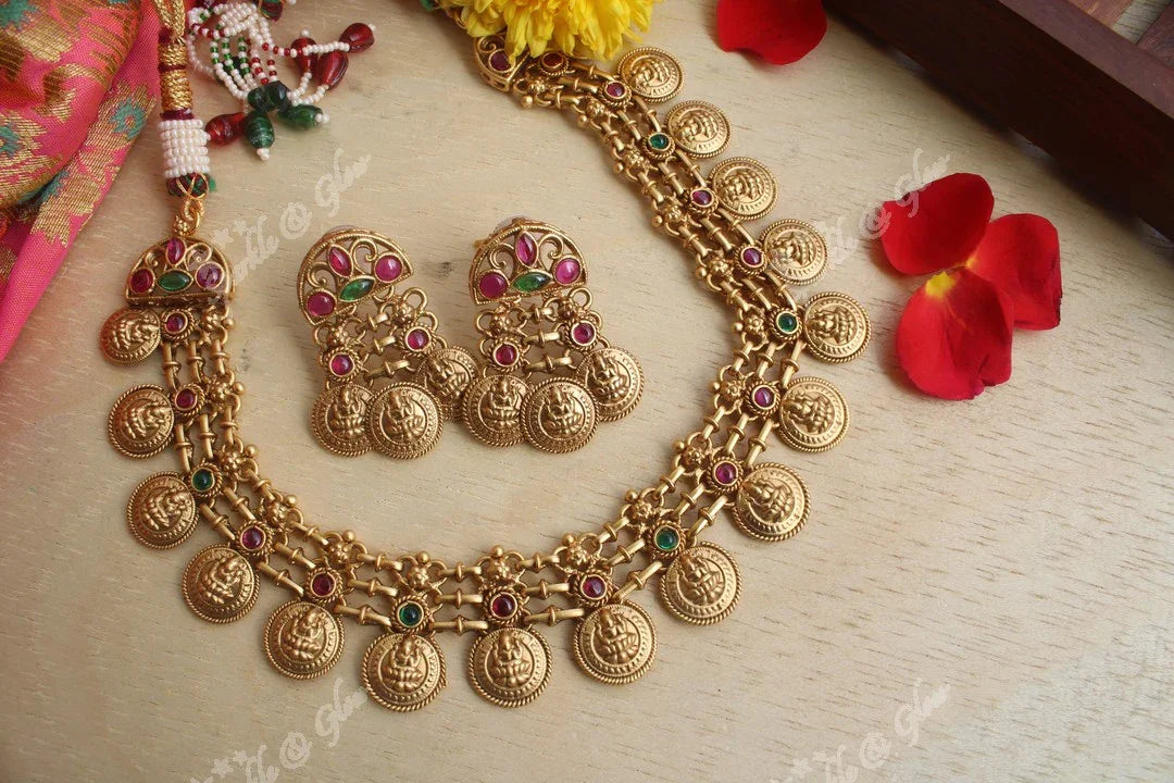 Gold look alike elegent coin necklace - Sparkle and Glow