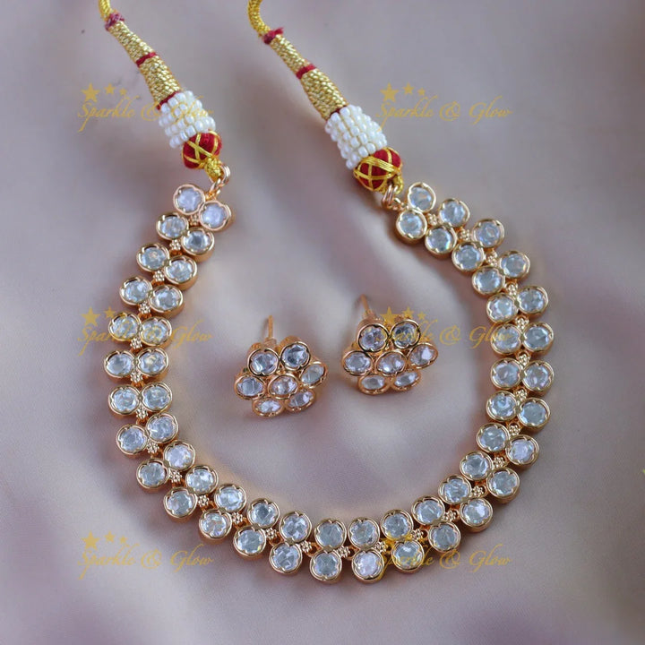 Gracious Dot design Victorian AD floral Short necklace - Sparkle and Glow