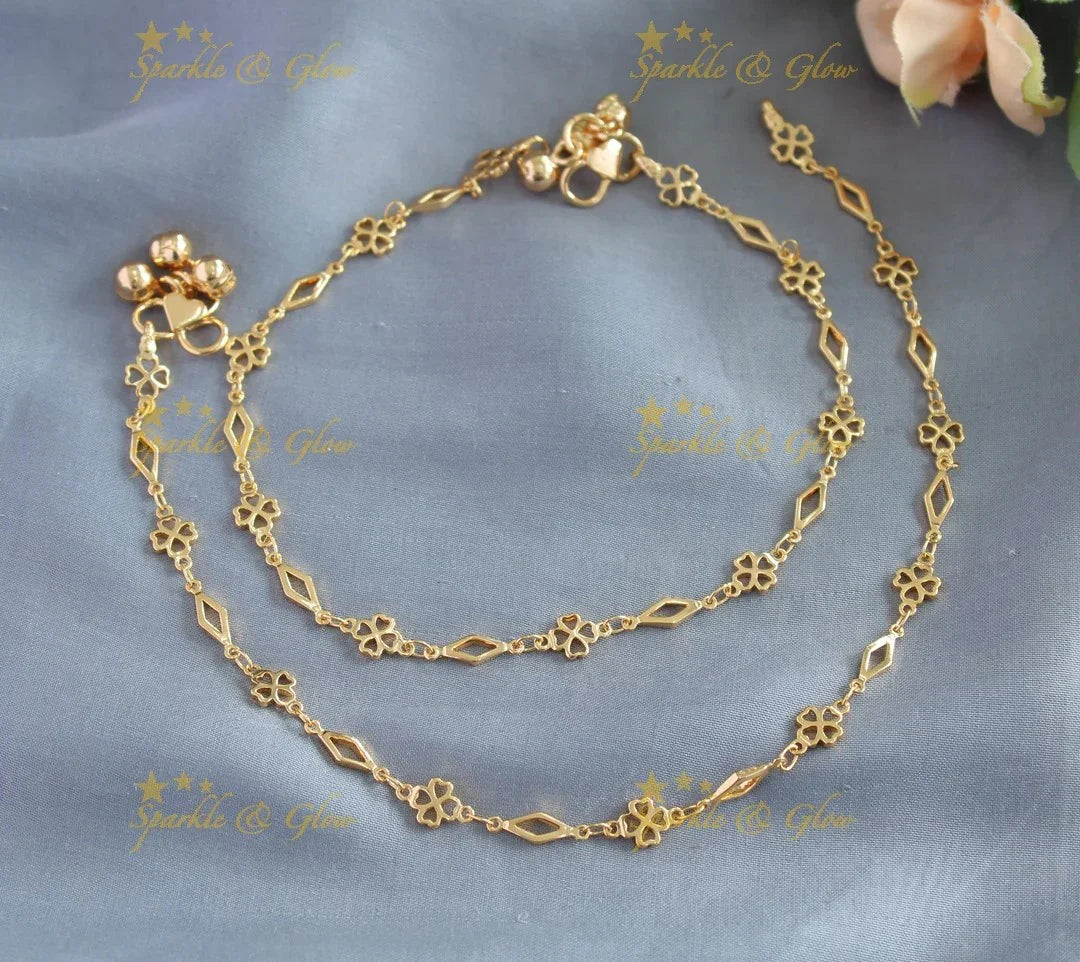 Beautiful Gold alike Flower design Anklet - Sparkle and Glow