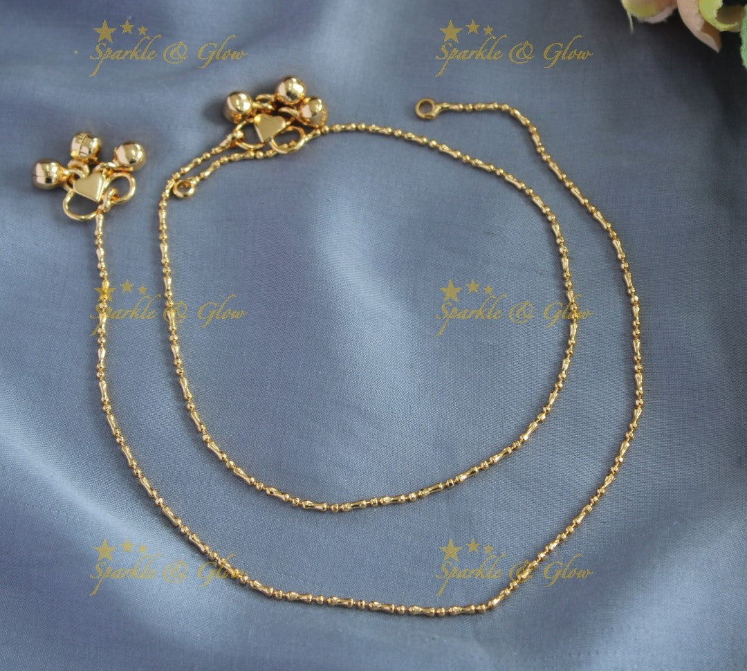 Beautiful small gold beaded ball design anklet