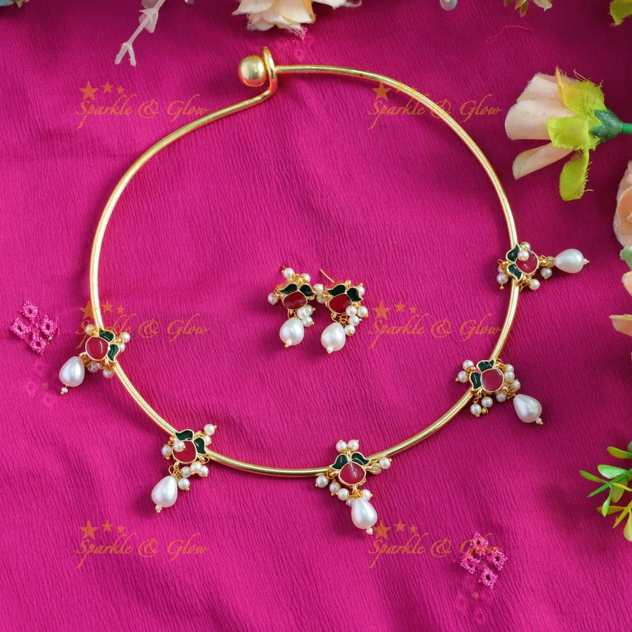 Elegant Leaflet design victorian AD hasli choker with pearl drops - Sparkle and Glow