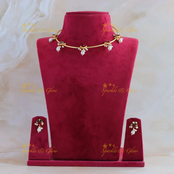 Elegant Leaflet design victorian AD hasli choker with pearl drops - Sparkle and Glow