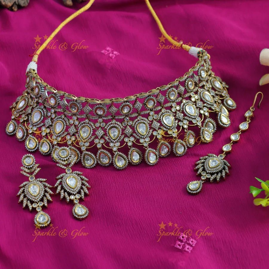 Grand Leaf design victorian AD choker with maang tikka - Sparkle and Glow