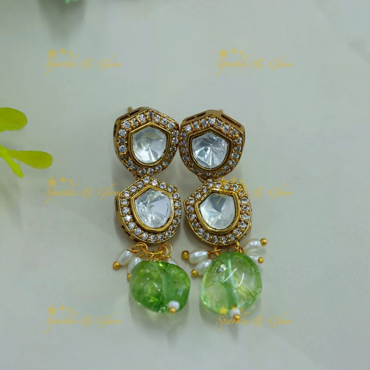 Beautiful victorian AD short necklace with rice pearls and mint green beads - Sparkle and Glow