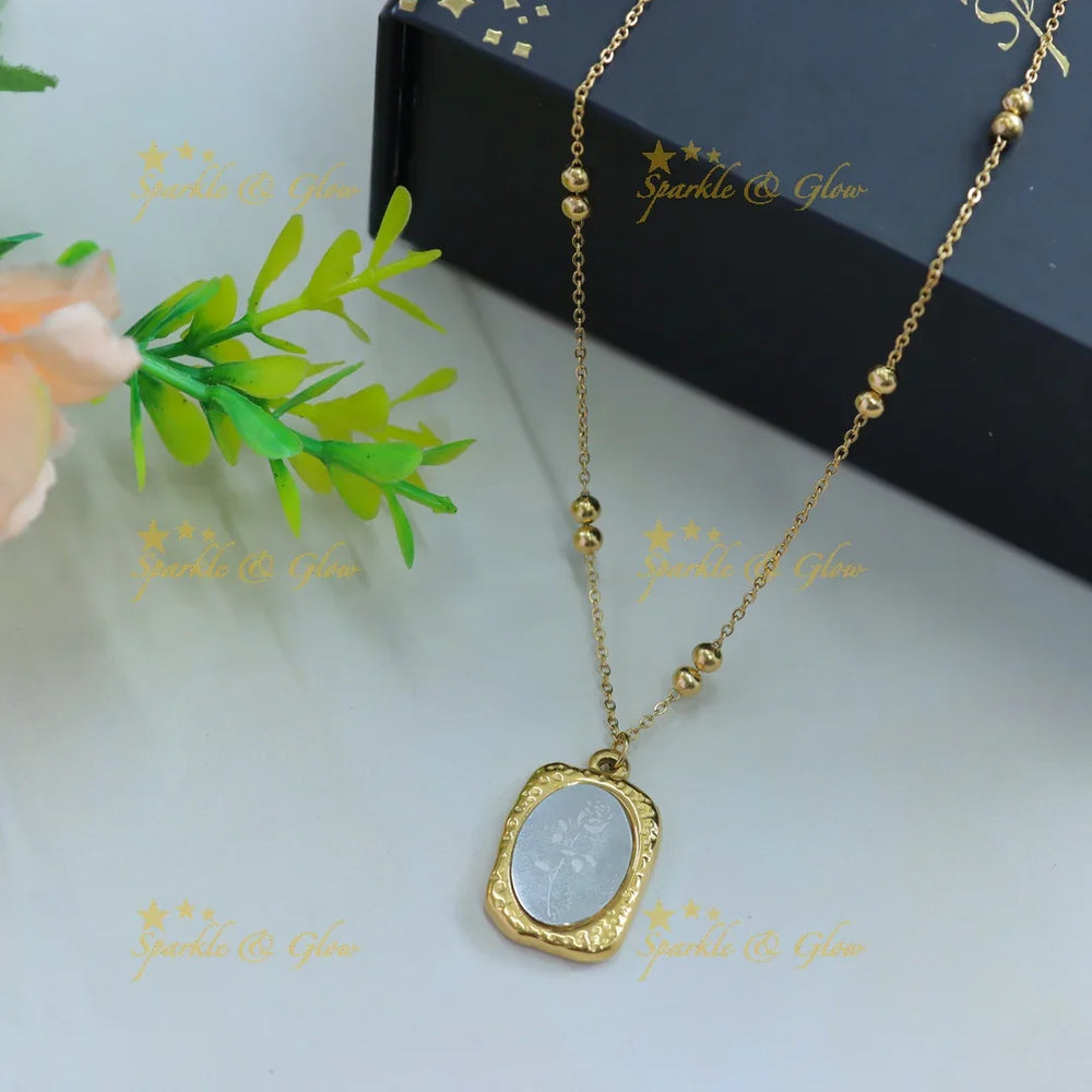 Elegant Leaf Floral pendant ball beaded Short necklace - Sparkle and Glow