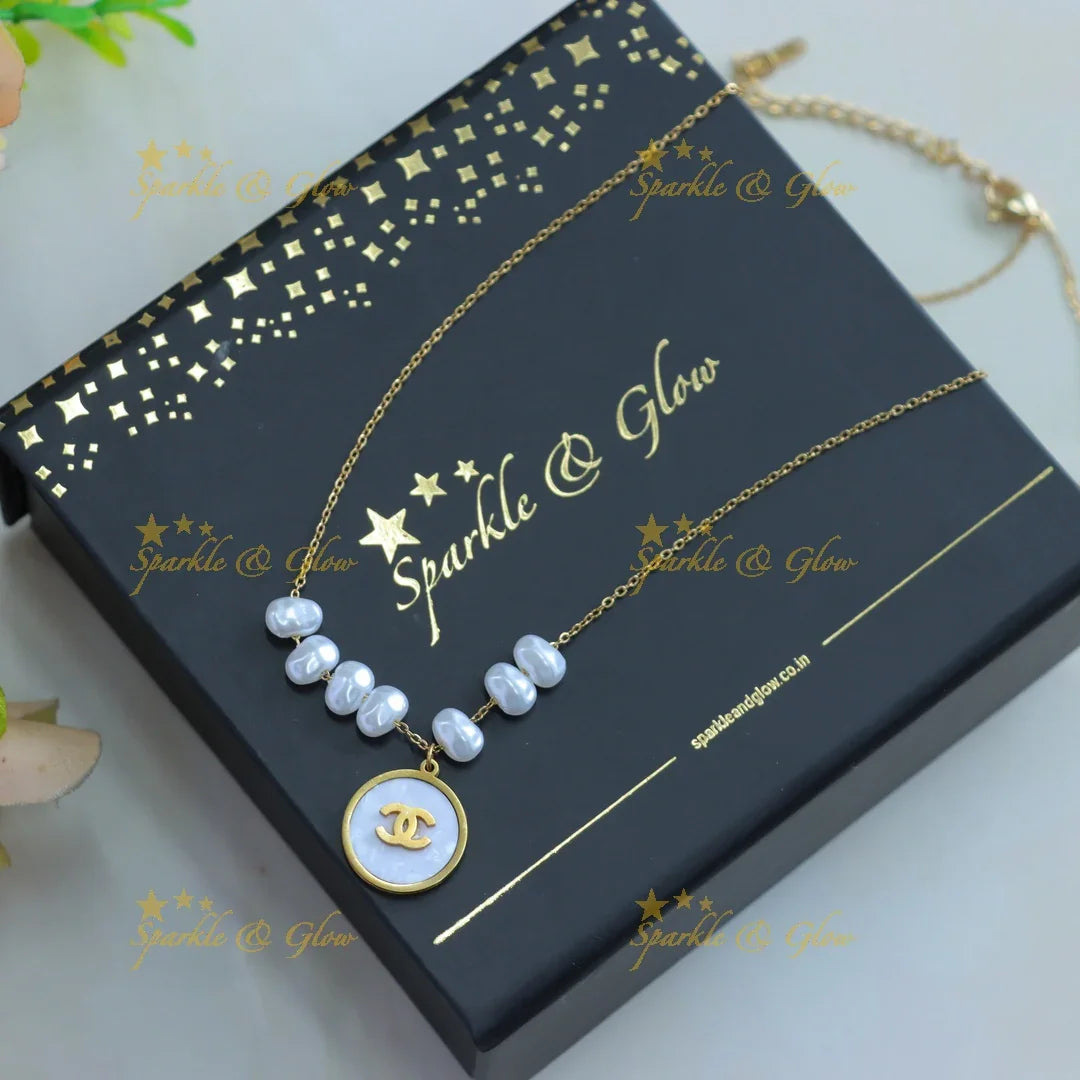 Gracious pearl beaded and Chanel pendant short necklace - Sparkle and Glow