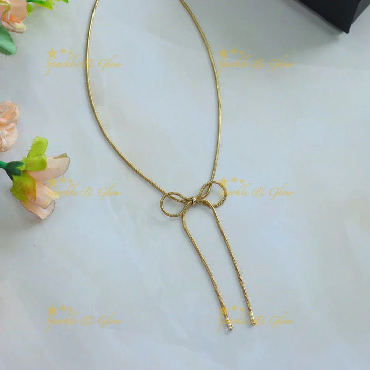 Sparkling Bow design pendant short necklace - Sparkle and Glow