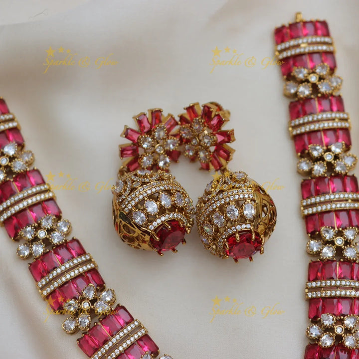 Floral Victorian AD Pendant Short Necklace