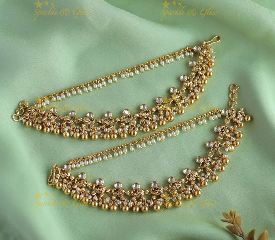 Sparkling Peacock design guttapusalu Earchain-White - Sparkle and Glow