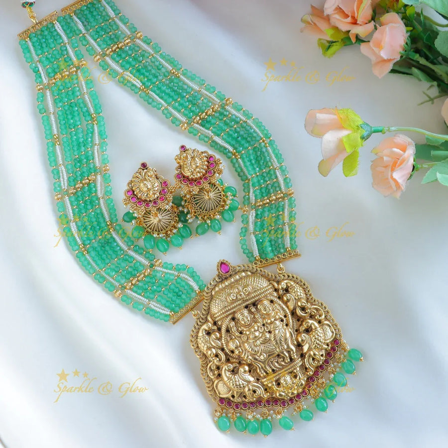 Grand Nagas pendant Haram with multilayered mintgreen beads - Sparkle and Glow