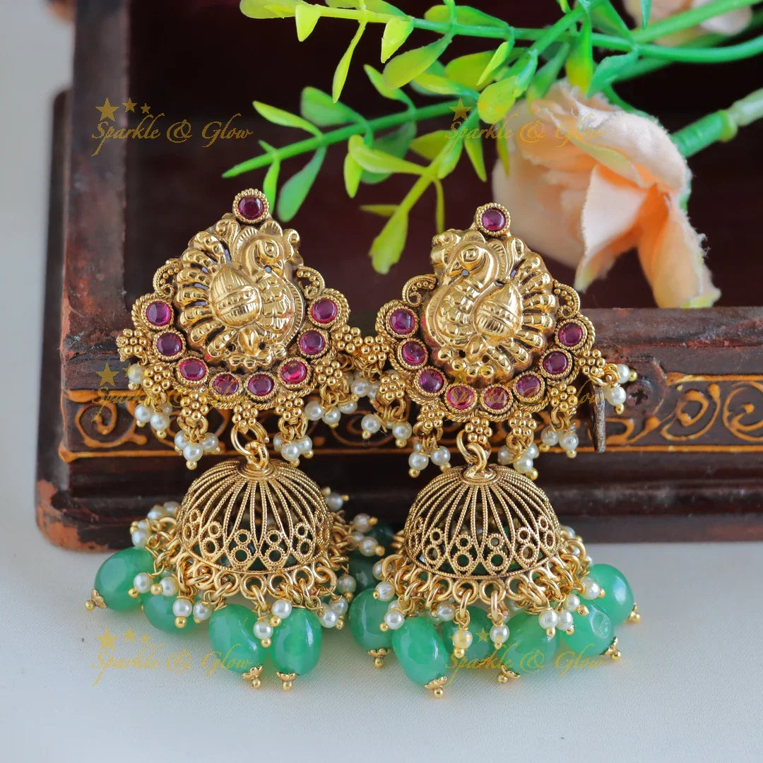 Grand Nagas pendant Haram with multilayered mintgreen beads - Sparkle and Glow