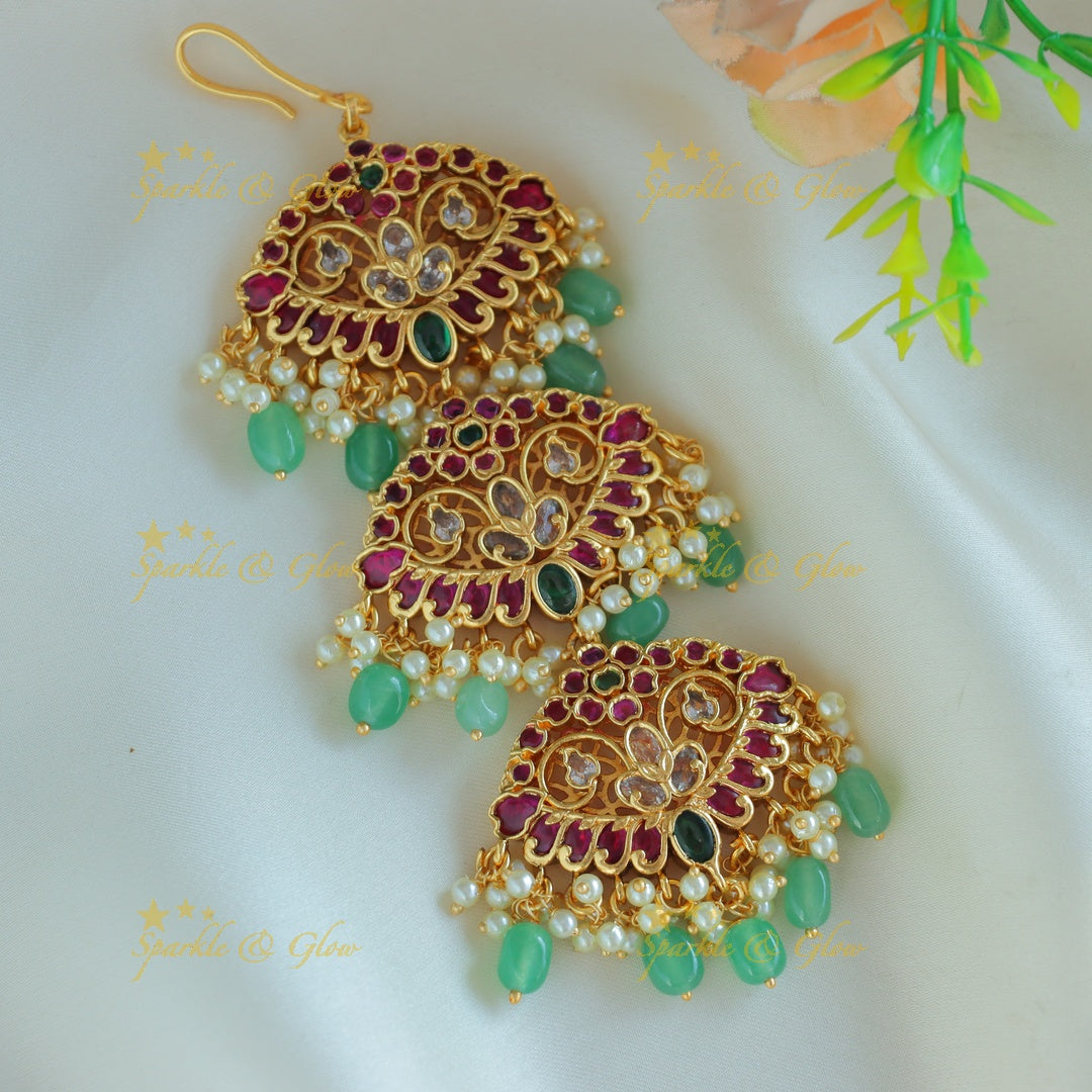 Grand Kemp floral Maangtikka with green beads