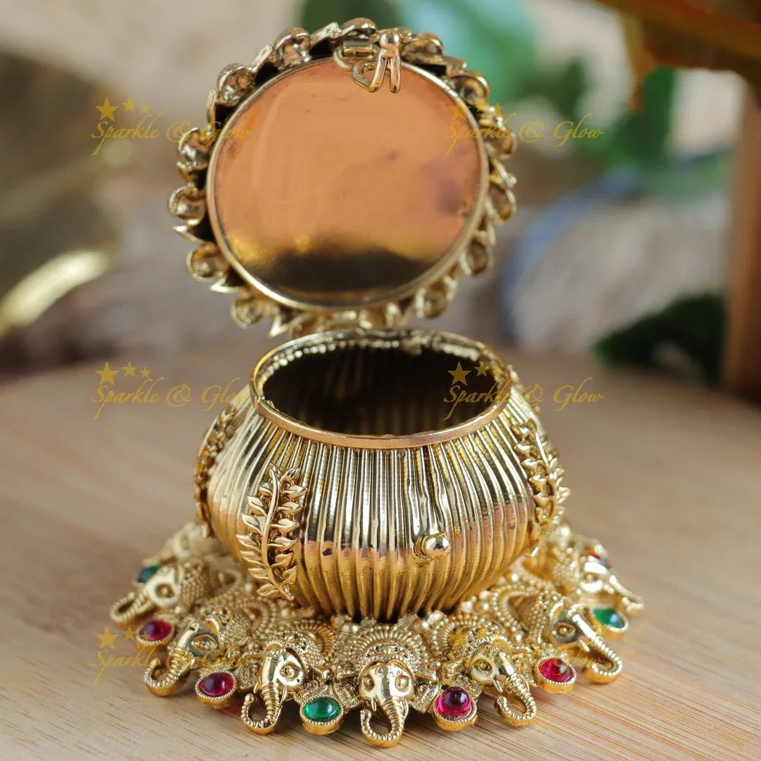Gracious Idol Ganesha Leaf design Kumkum Box - Sparkle and Glow