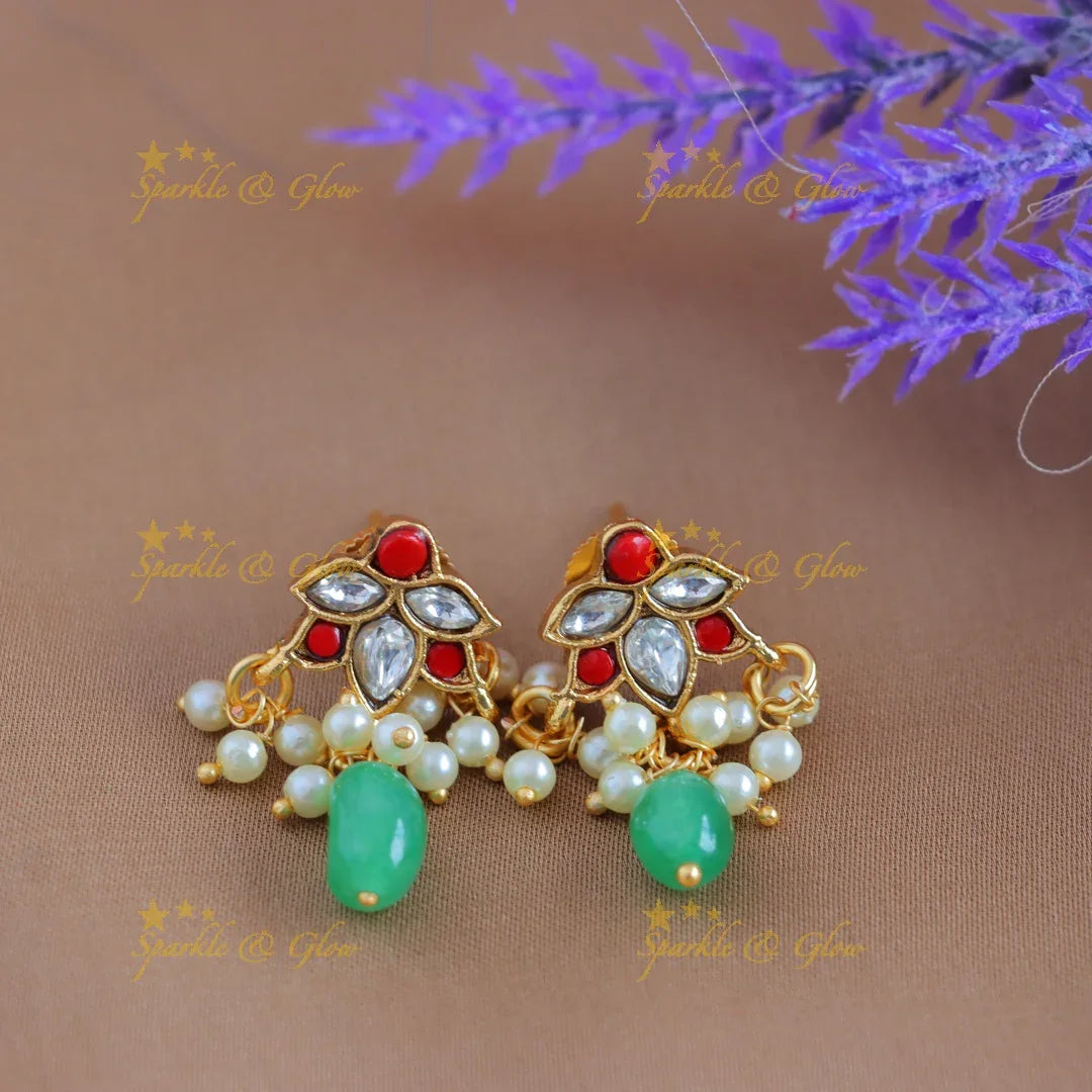 Beautiful Kemp Antique Floral pendant chain with green beads-Coral - Sparkle and Glow