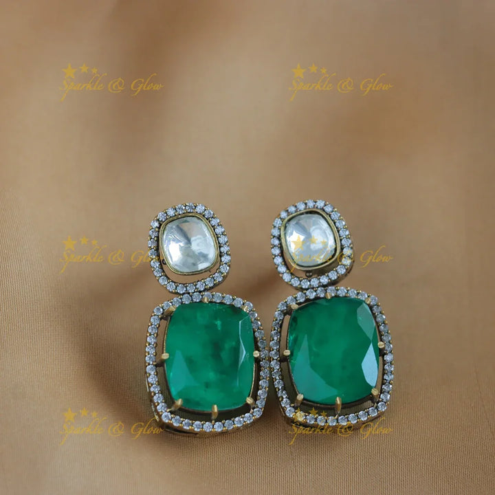 Stunning Goemetric design Victorian AD kundan short necklace-Green - Sparkle and Glow