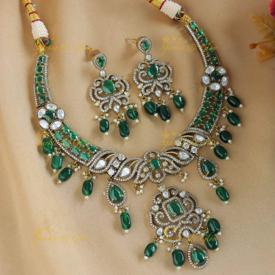 Gracious Leaf Floral design Victorian AD kundan short necklace-Green - Sparkle and Glow