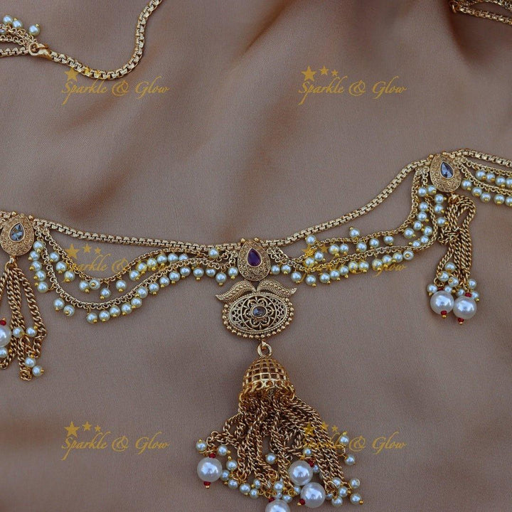 Stunning pearl and gold alike hip chain - White - Sparkle and Glow