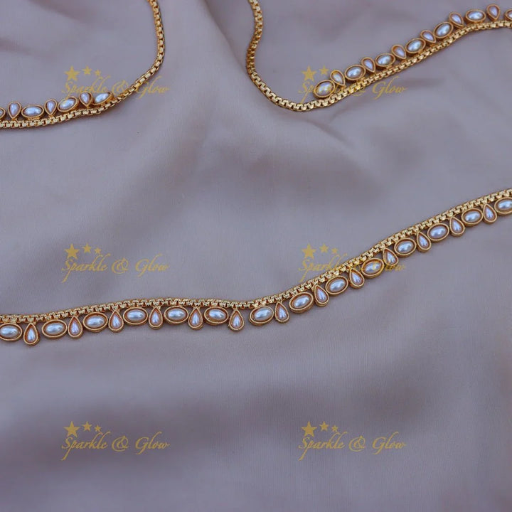 Pretty CZ stones thin hip chain - Green - Sparkle and Glow