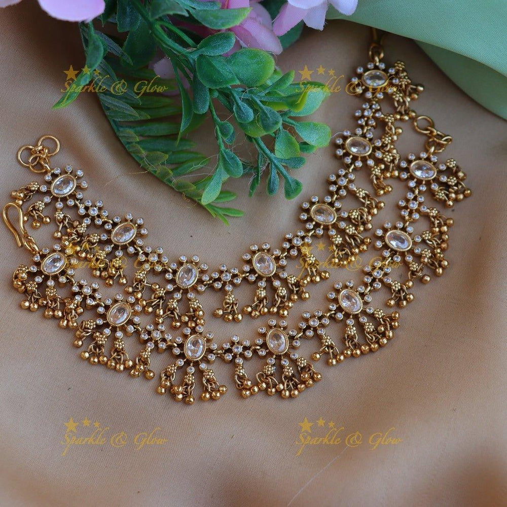 Simple and elegant floral design kemp stone and pearl earchain - Pink - Sparkle and Glow