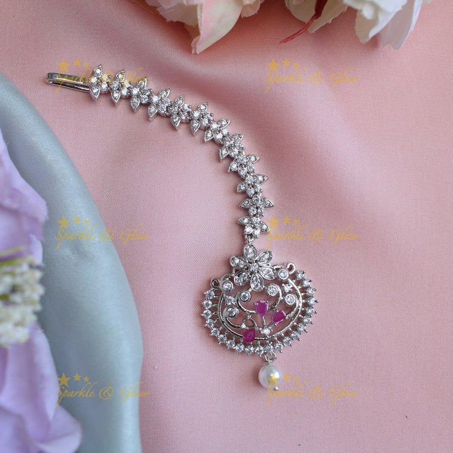 Pretty floral design GJ polish AD maang tikka - Sparkle and Glow