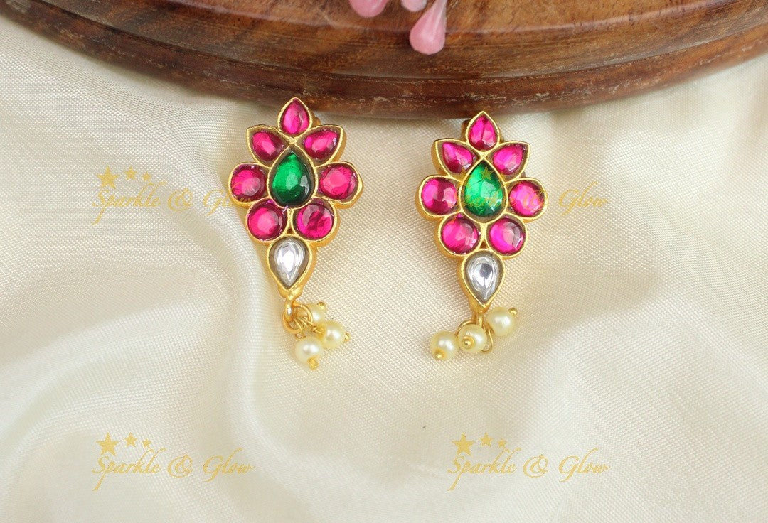 Stunning Oval Floral design Jadau kundan Bugadi Earrings