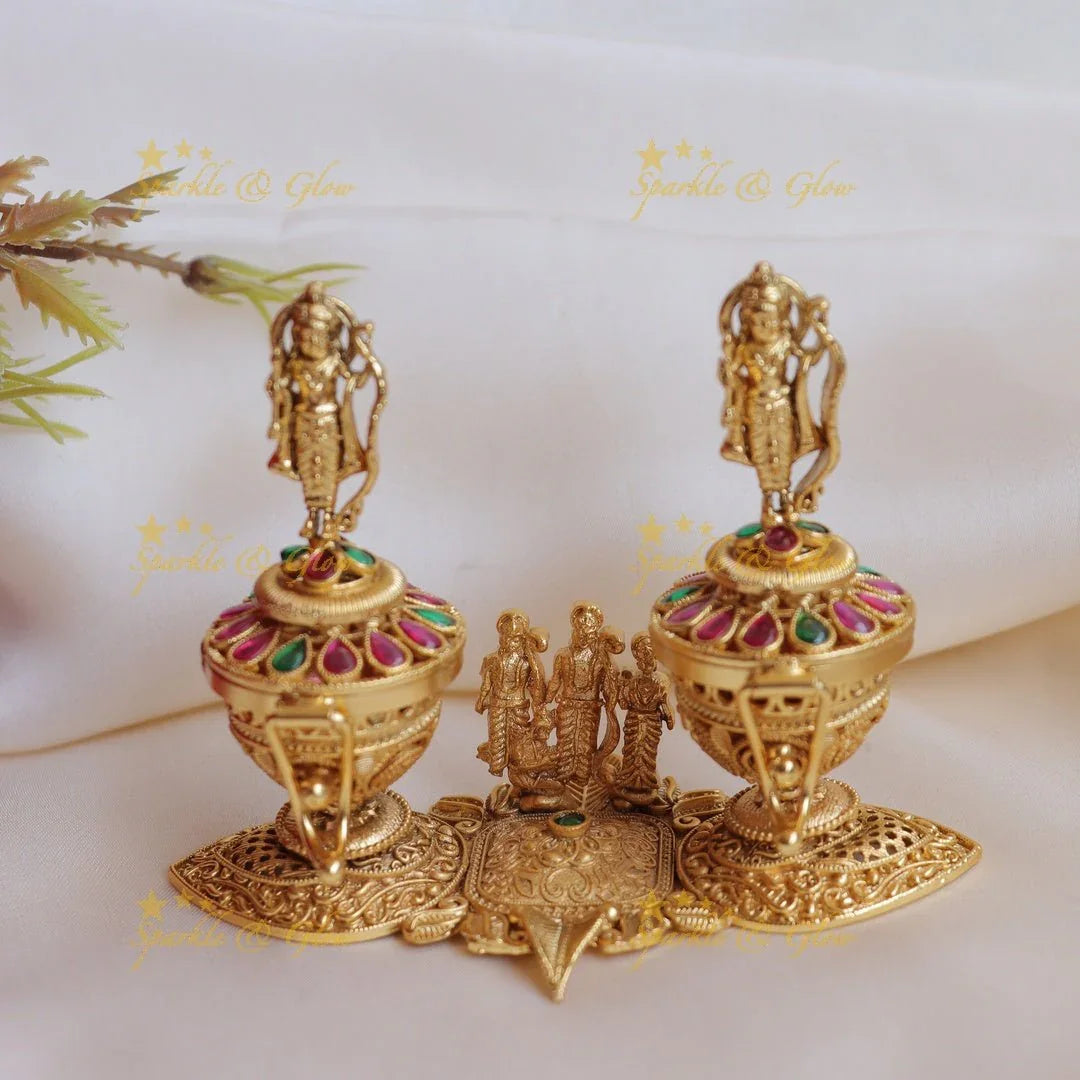 Statement Gold alike Ramaparivar Kumkum box - Sparkle and Glow
