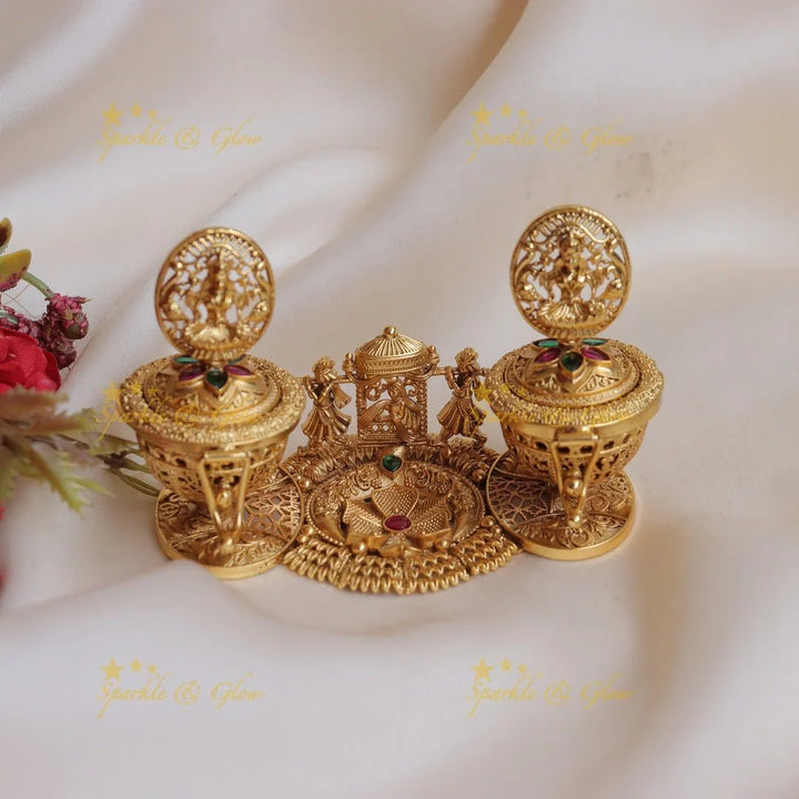 Stunning Bridal Procession Kumkum box - Sparkle and Glow