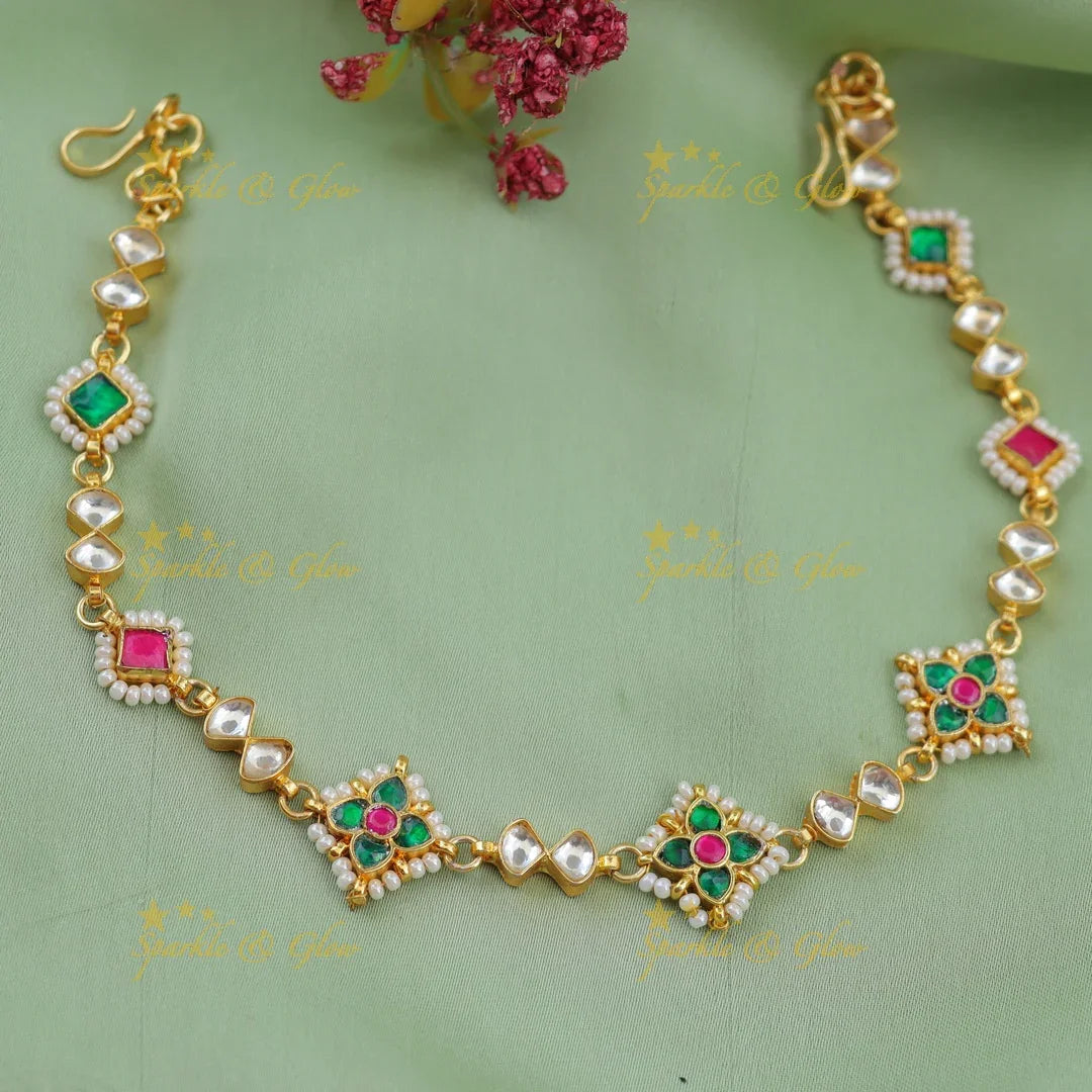Jadau Kundan Floral Sheeshphool with Pearl Detailing