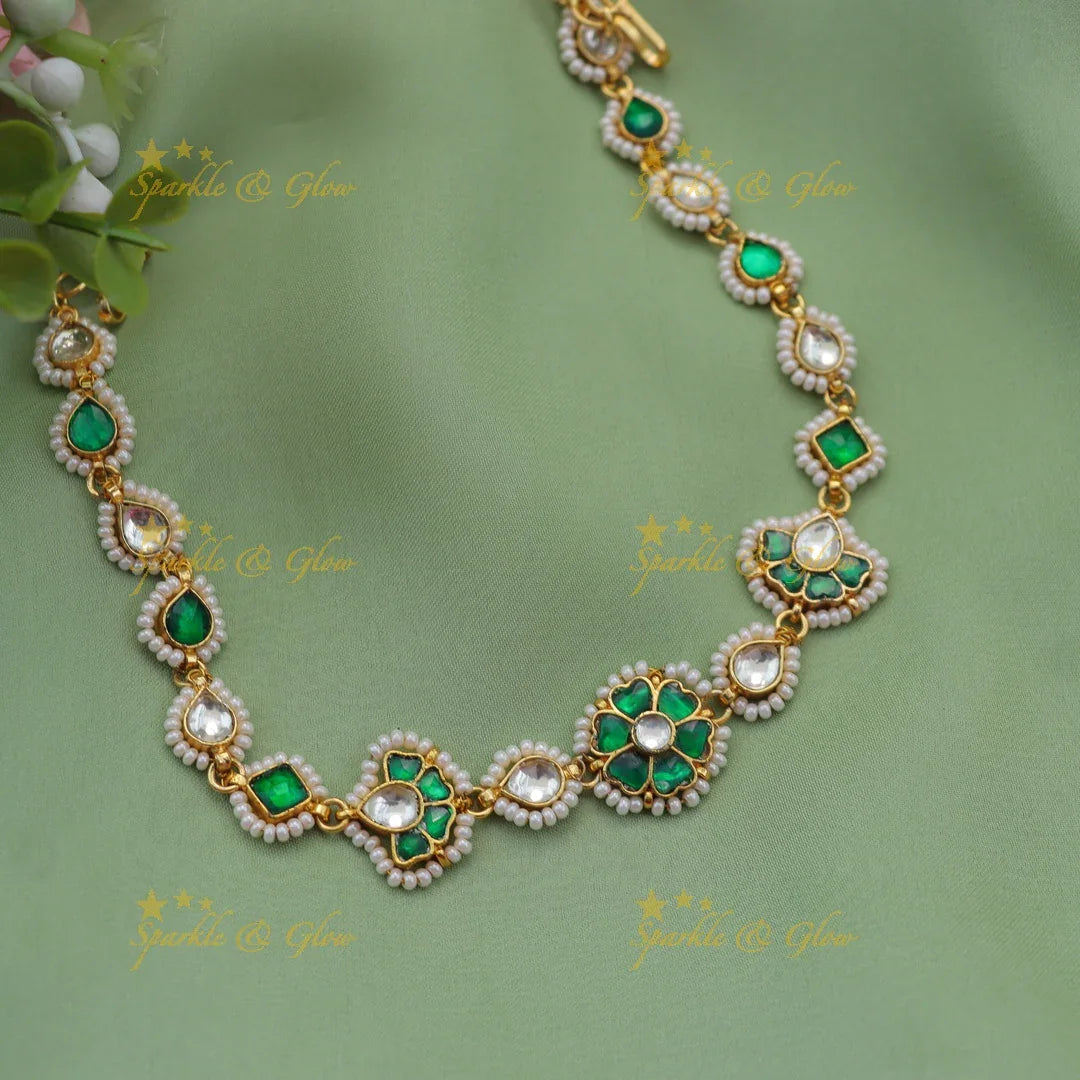 Jadau Kundan Emerald Floral Sheeshphool with Pearl Border