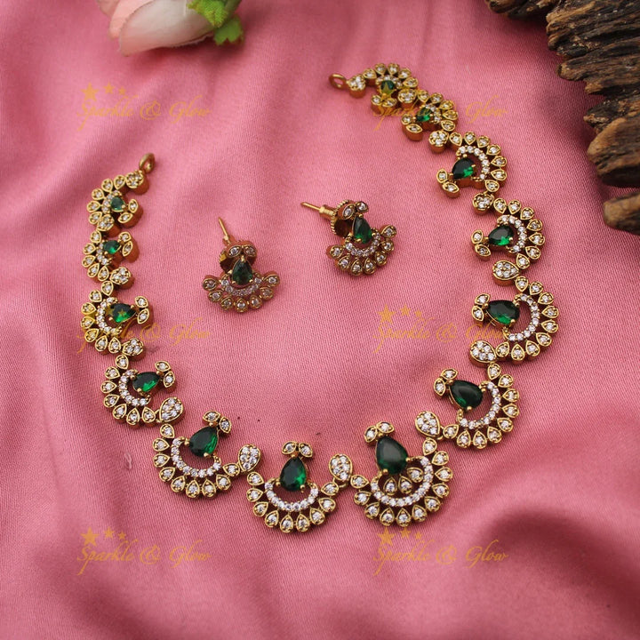 Emegant Emerald Princess cut design American diamond short necklace