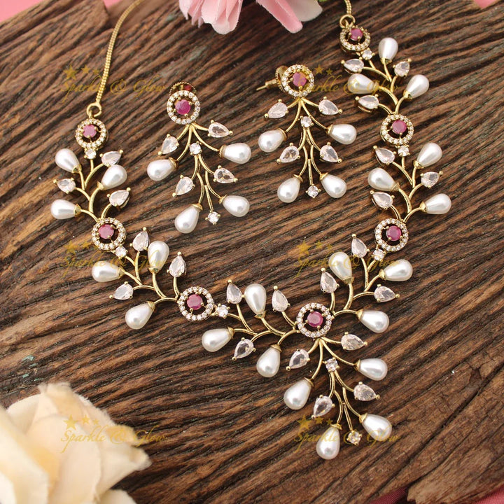 Gracious Leaf Floral American diamond short necklace