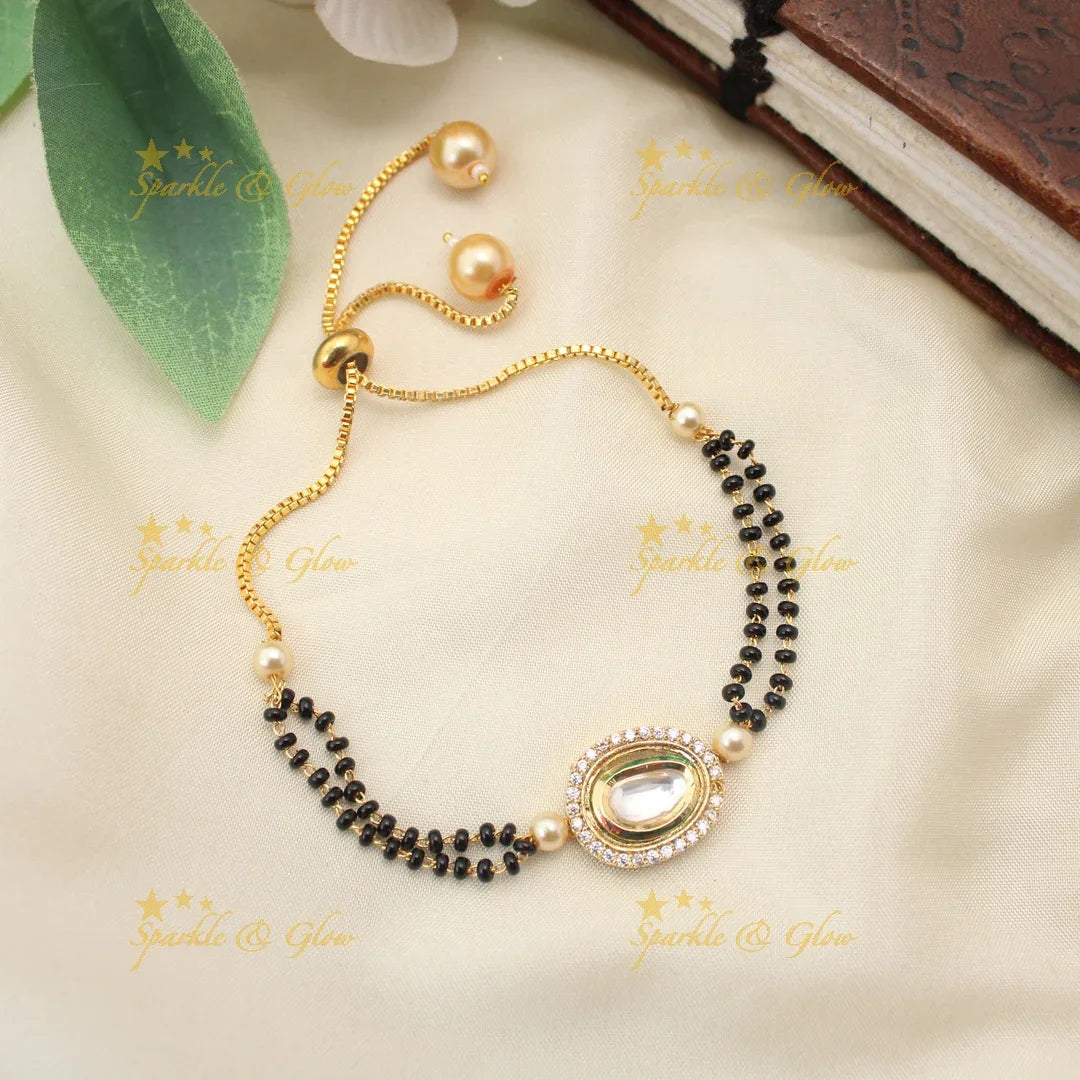 Gracious Adjustable Mangalsutra-style Bracelet with Oval Kundan Charm