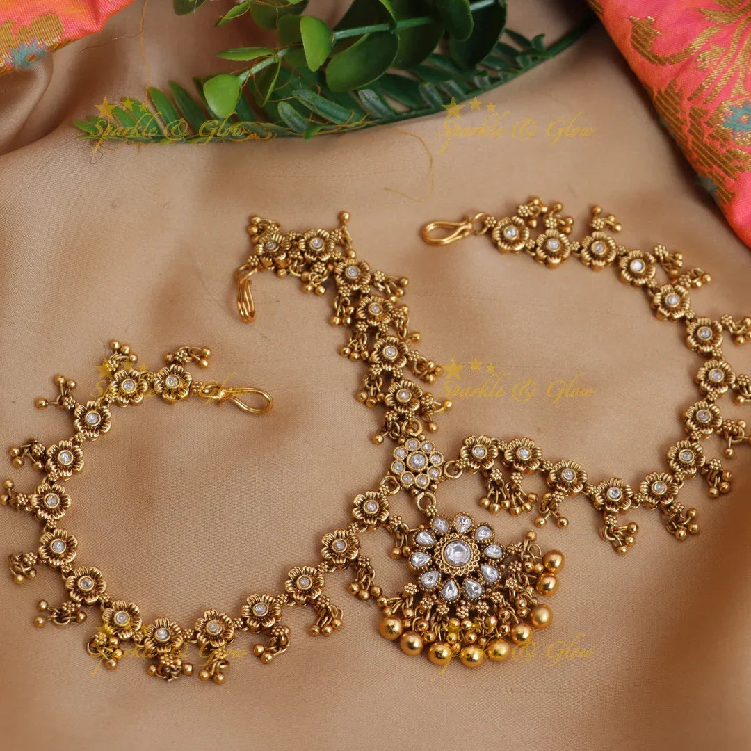 Stunning Kemp Floral Bridal Maang tikka